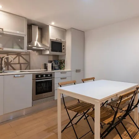 Daire 1bdr With Terrace In Alfama Centre By Lovelystay