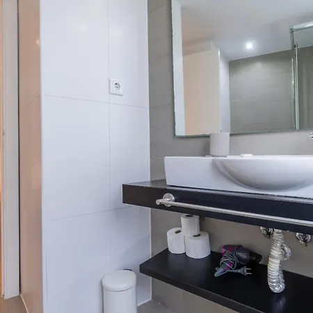 Daire 1bdr With Terrace In Alfama Centre By Lovelystay *