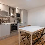アパート 1bdr With Terrace In Alfama Centre By Lovelystay