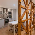 1bdr With Terrace In Alfama Centre By Lovelystay *